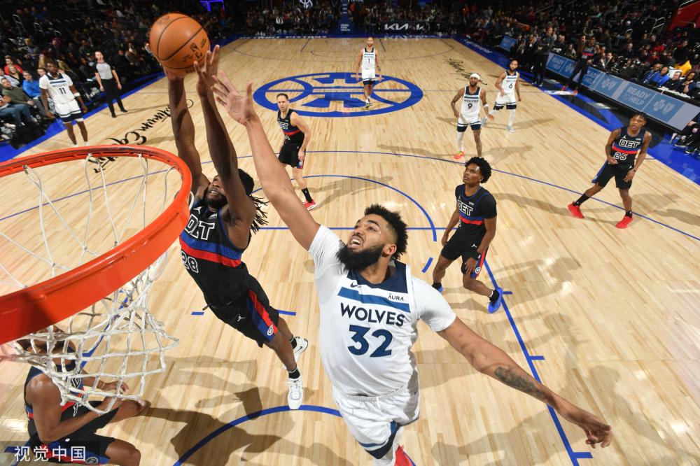 比赛中的每 比赛中的每